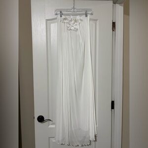 Elegant White Maxi Dress